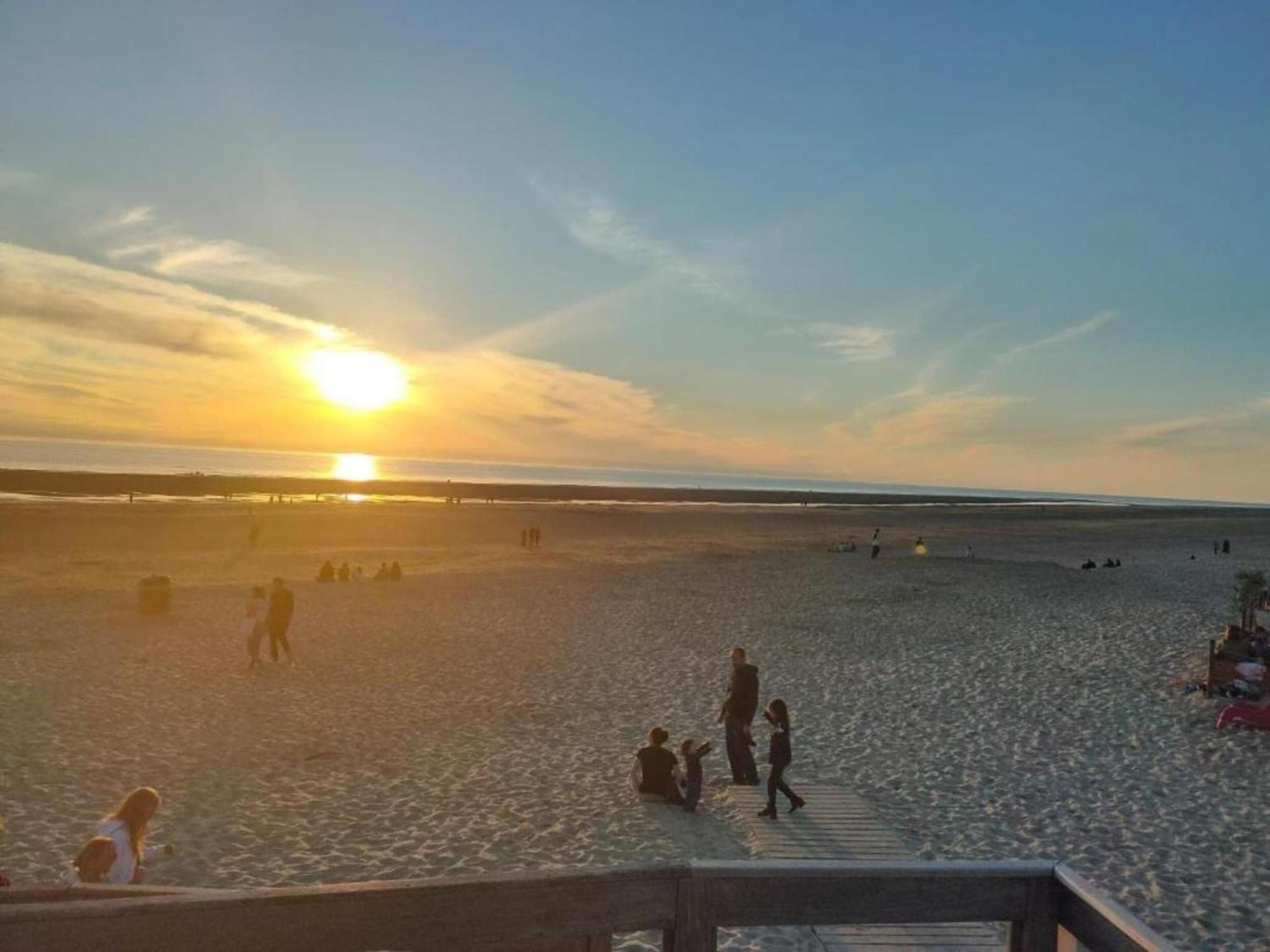 Chic Chalet In Quend Plage Les Pins With Barbecue Eksteriør billede